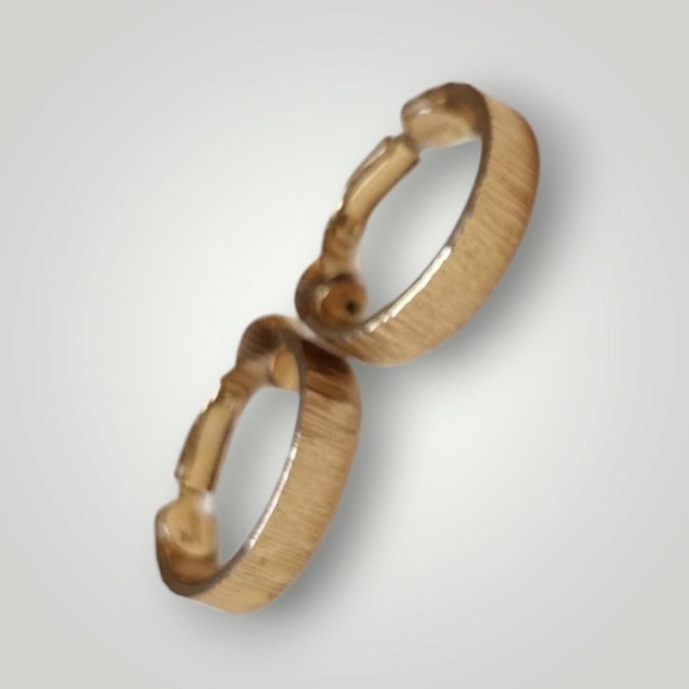 Trifari faux Gold Hoop clip on Earrings - Picture 11 of 13